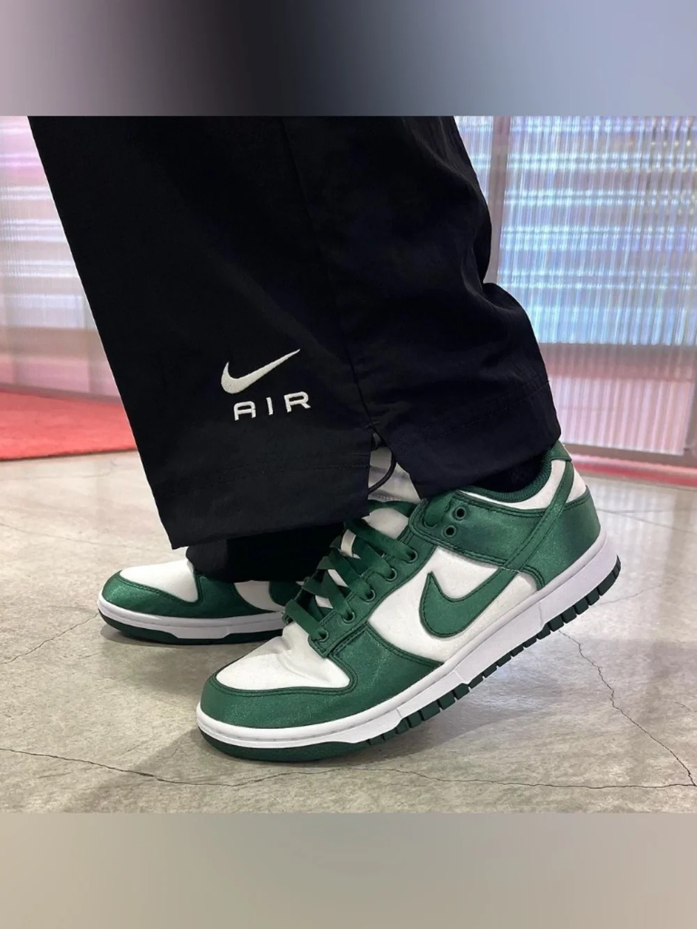 Nike Women's Dunk Low Satin Green, Size 6.